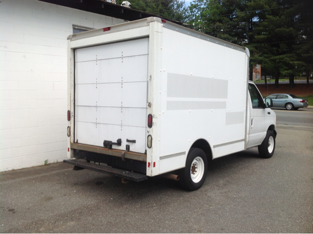 2005 Ford E-Series Van GT Deluxe Bullitt