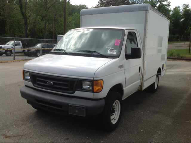 2005 Ford E-Series Van GT Deluxe Bullitt