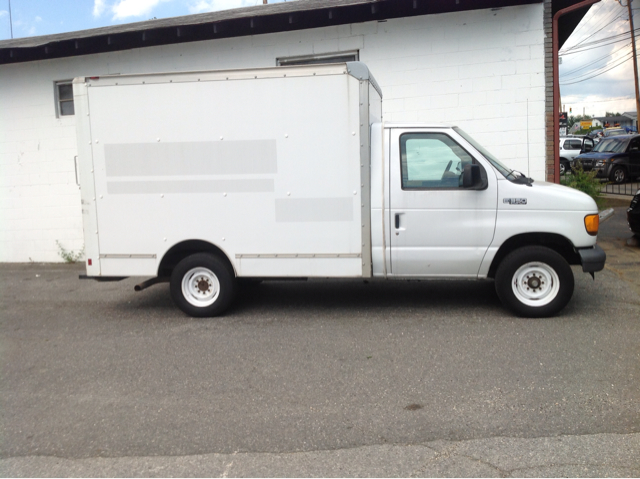 2005 Ford E-Series Van GT Deluxe Bullitt