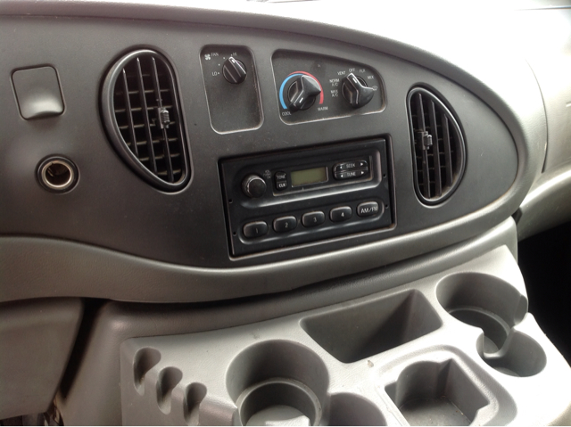 2005 Ford E-Series Van GT Deluxe Bullitt