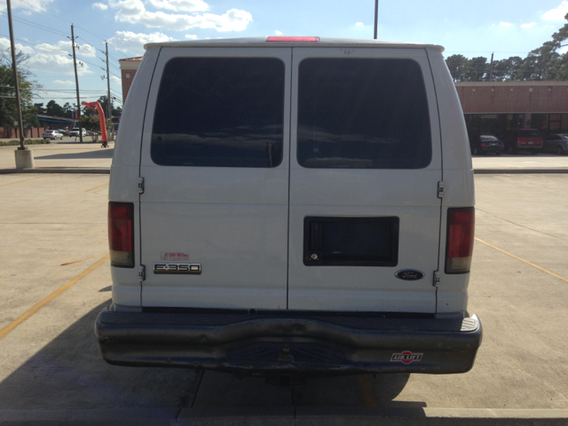 2007 Ford E-Series Van 4dr 4WD SLE Commercial