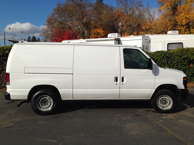 2008 Ford E-Series Van SE Truck