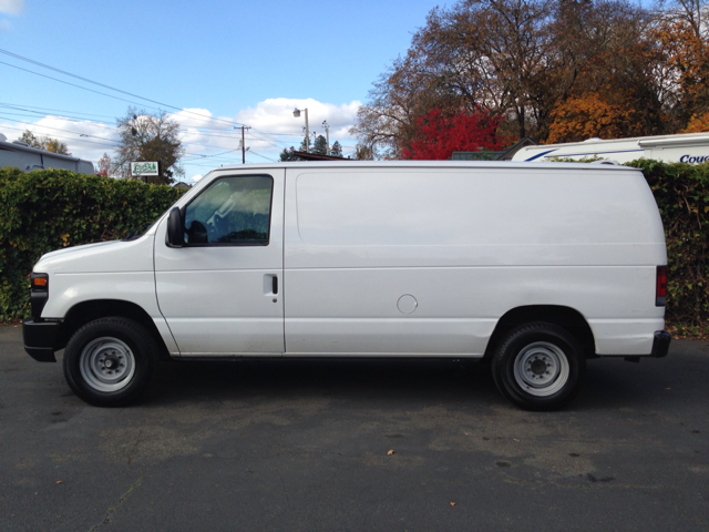 2008 Ford E-Series Van SE Truck