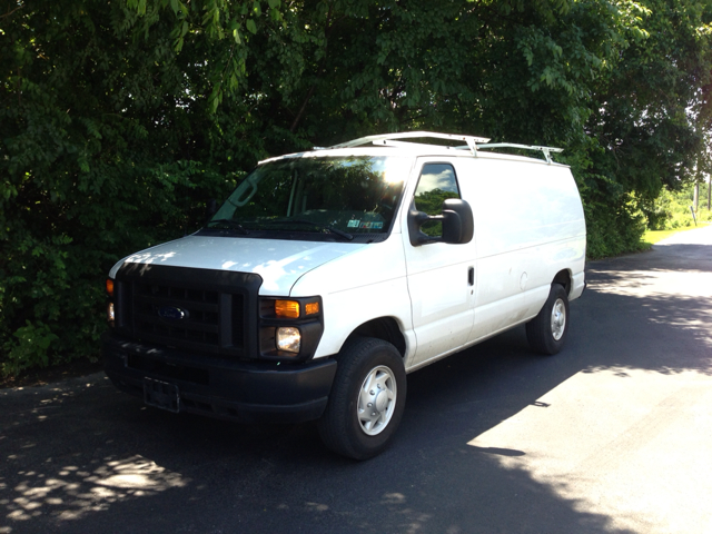 2009 Ford E-Series Van Awd-turbo