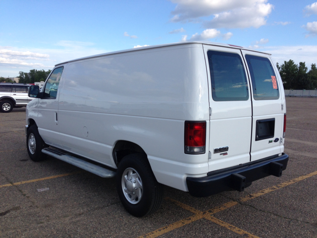 2012 Ford E-Series Van Awd-turbo