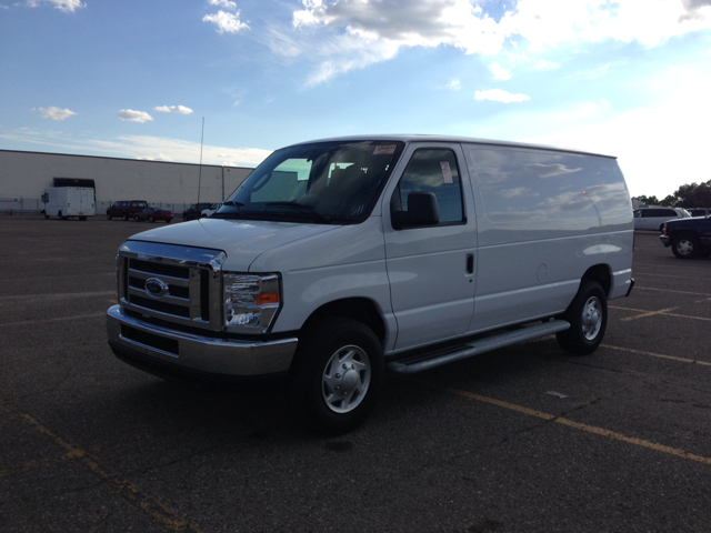 2012 Ford E-Series Van Awd-turbo