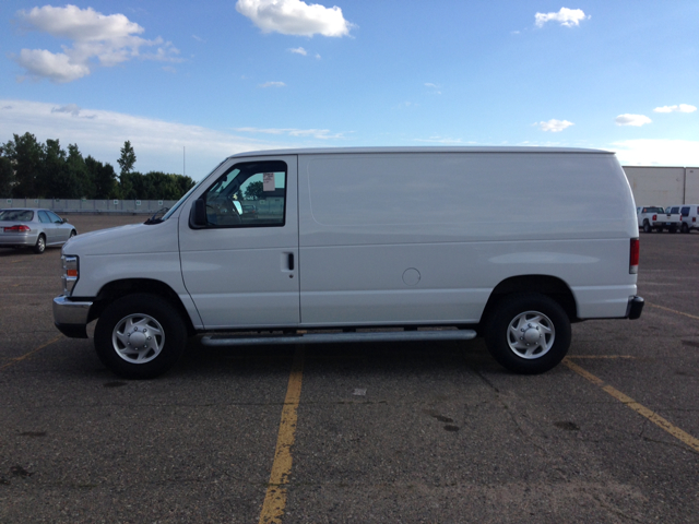 2012 Ford E-Series Van Awd-turbo