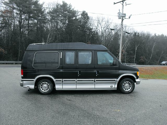 1997 Ford E150 SLT 2500hd
