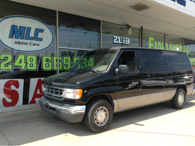 2001 Ford E150 Unknown
