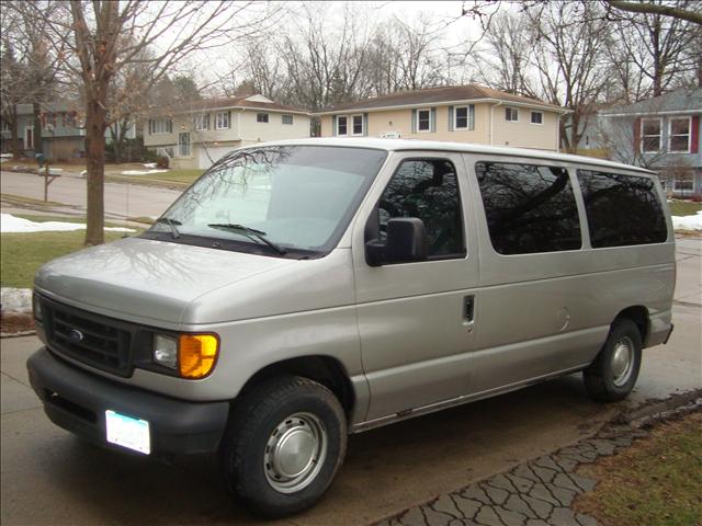 2003 Ford E150 Unknown