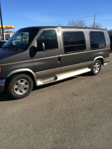 2006 Ford E150 2 Plus