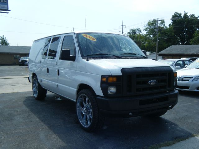 2009 Ford E150 SE Truck