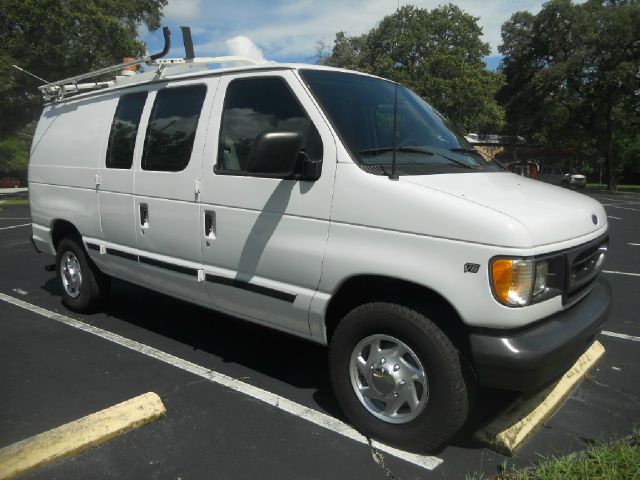 2002 Ford E250 SL AWD CVT Leatherroof