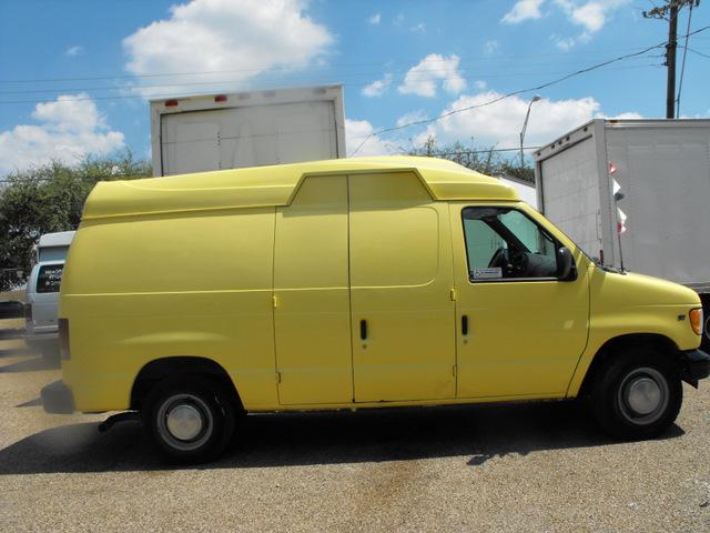 2002 Ford E250 Unknown