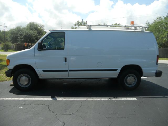 2003 Ford E250 SL AWD CVT Leatherroof