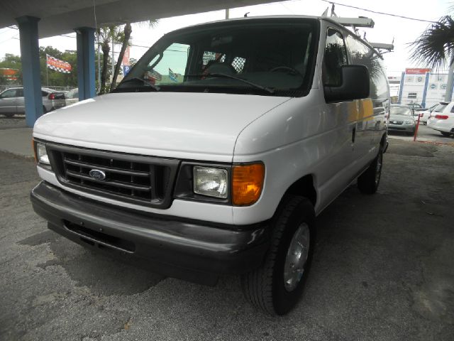 2004 Ford E250 SL AWD CVT Leatherroof