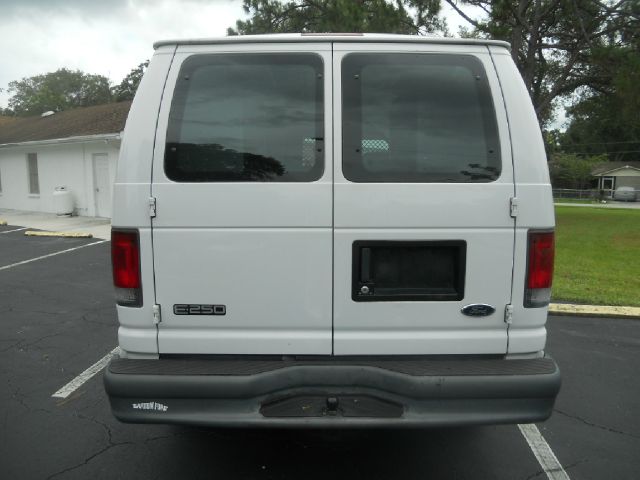 2004 Ford E250 SL AWD CVT Leatherroof