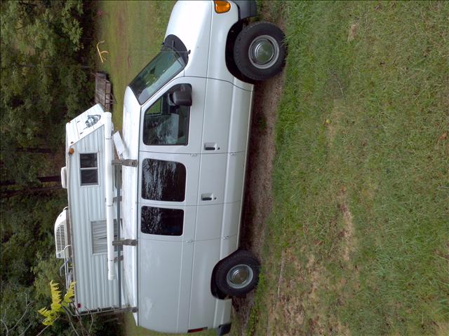 2005 Ford E250 Unknown