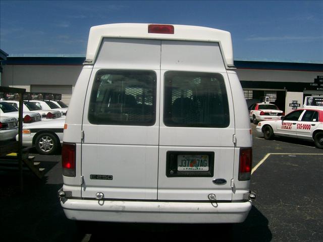 2005 Ford E250 Awd-turbo