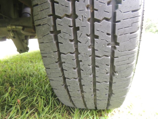 2006 Ford E250 2.5 S Model