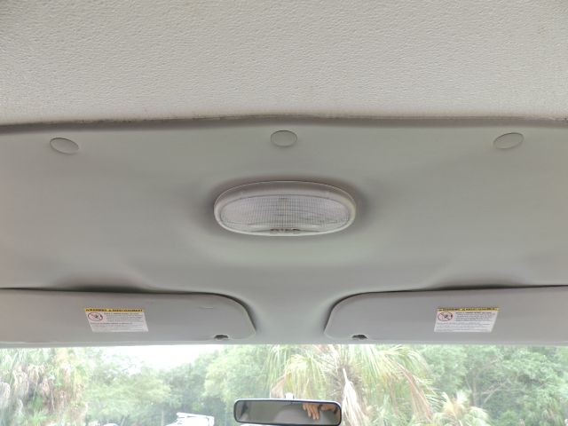 2006 Ford E250 2.5 S Model