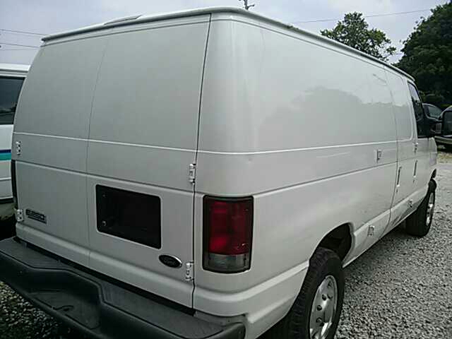 2007 Ford E250 Base