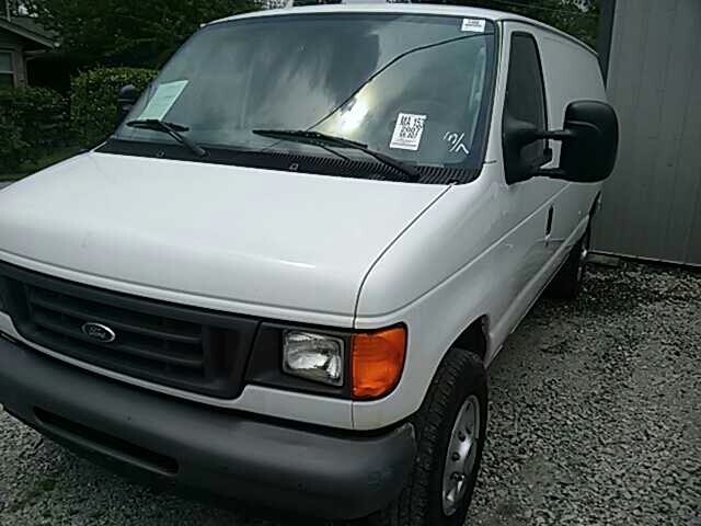 2007 Ford E250 Base