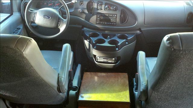 2007 Ford E250 4X4 SLE Regular Cab