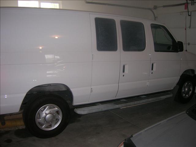 2009 Ford E250 Unknown