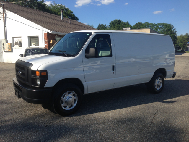 2010 Ford E250 Unknown