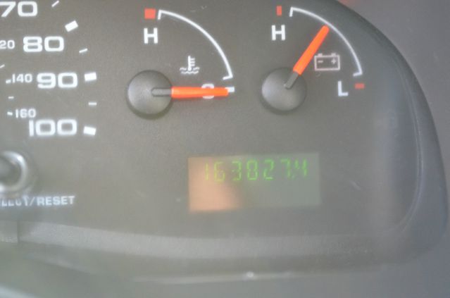 2005 Ford E350 AT Touring With RES