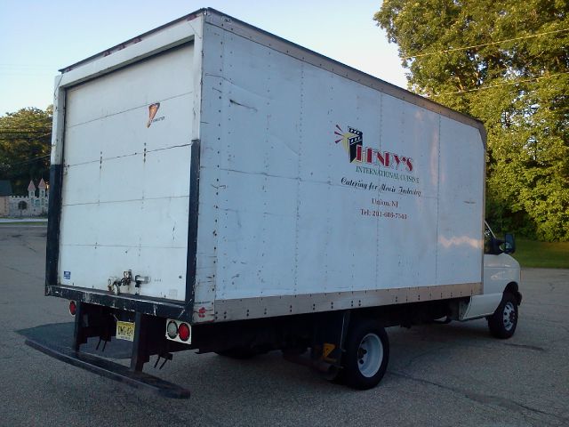 2006 Ford E350 Unknown