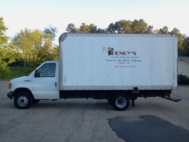2006 Ford E350 Unknown