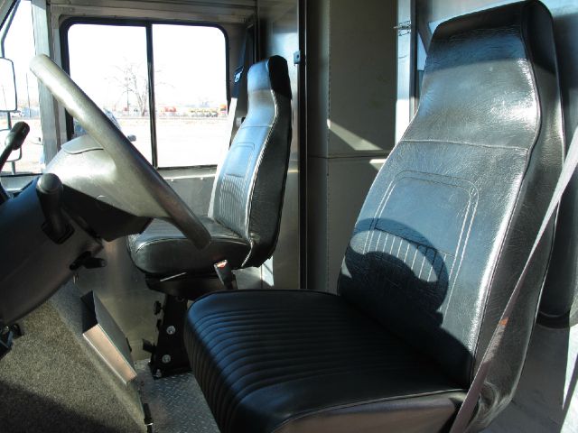 2006 Ford E350 Super Duty Lariat