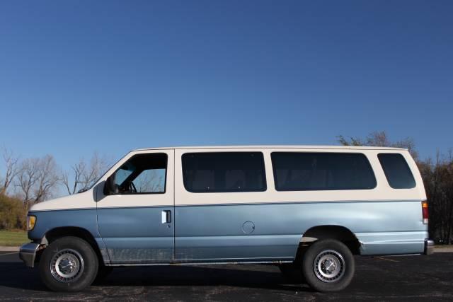 1993 Ford E350 Wagon Sport 4WD