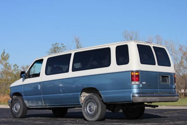 1993 Ford E350 Wagon Sport 4WD