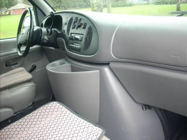 1997 Ford E350 Wagon 2dr Cpe V6 Manual GT