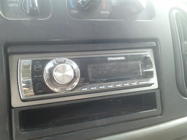 1998 Ford E350 Wagon FWD I