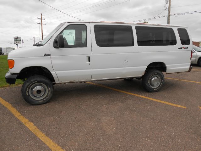 2006 Ford E350 Wagon GLI VR6 Manual