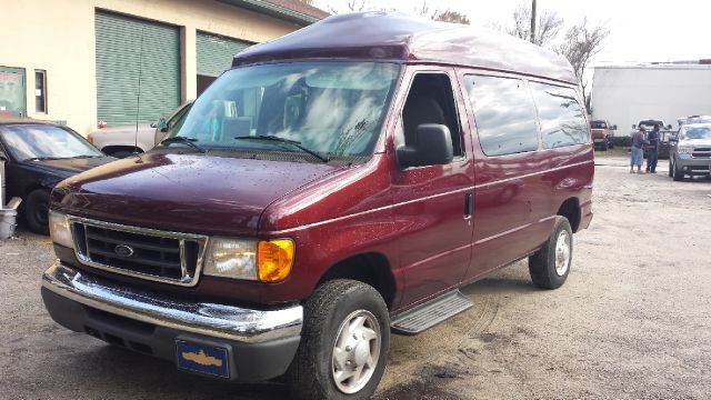 2006 Ford E350 Wagon 2dr Cpe V6 Manual GT