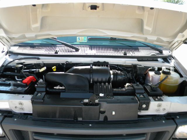 2007 Ford E350 Wagon GT Deluxe Bullitt