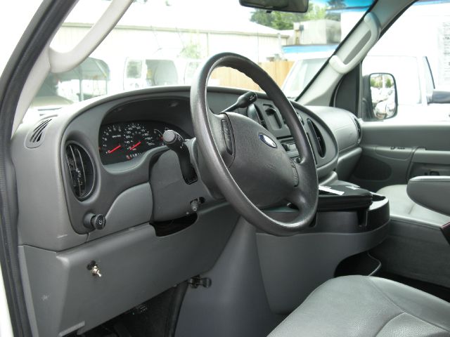 2008 Ford E350 Wagon GT Deluxe Bullitt