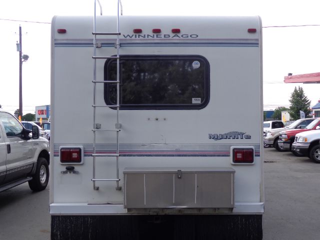 1997 Ford E350 Winnebago FWD SLT
