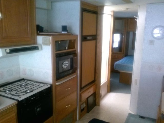 1999 Ford E450 RTS 4WD