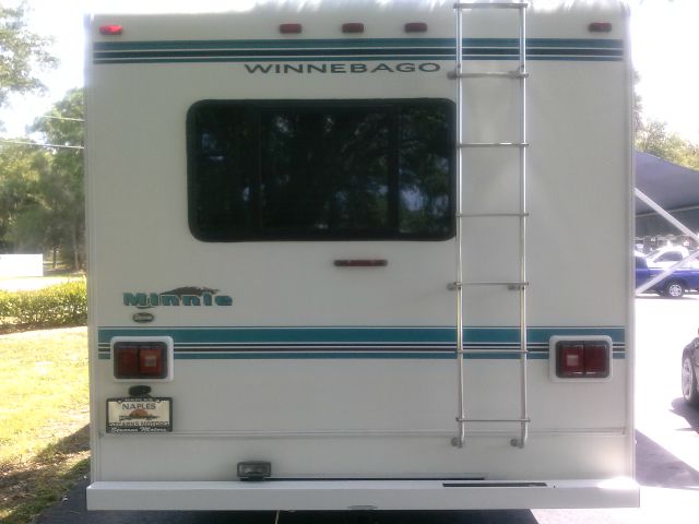 1999 Ford E450 RTS 4WD