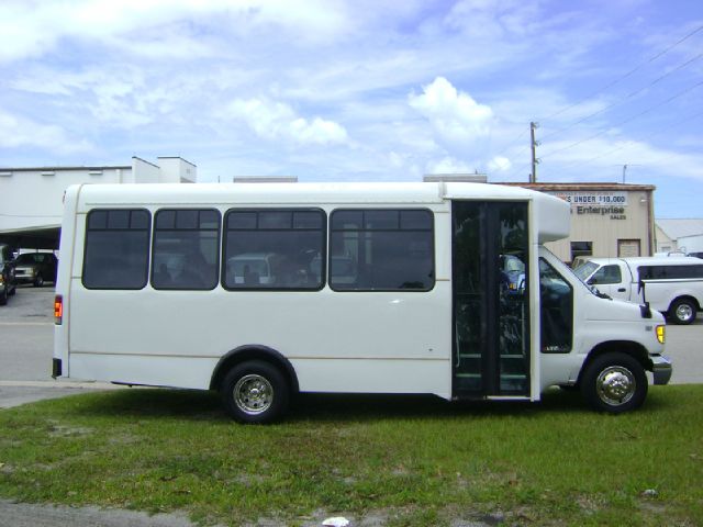 2000 Ford E450 Unknown