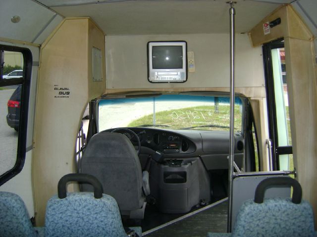 2000 Ford E450 Unknown