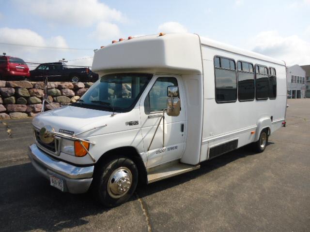 2004 Ford E450 Unknown