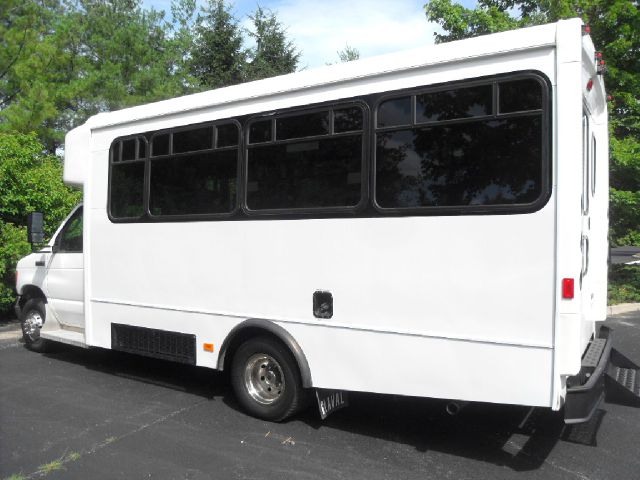 2006 Ford E450 ION 2 Manual