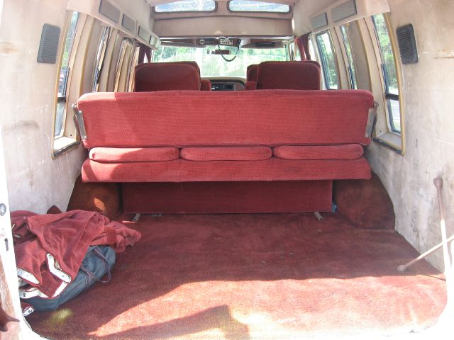 1983 Ford Econoline Z71 Truck